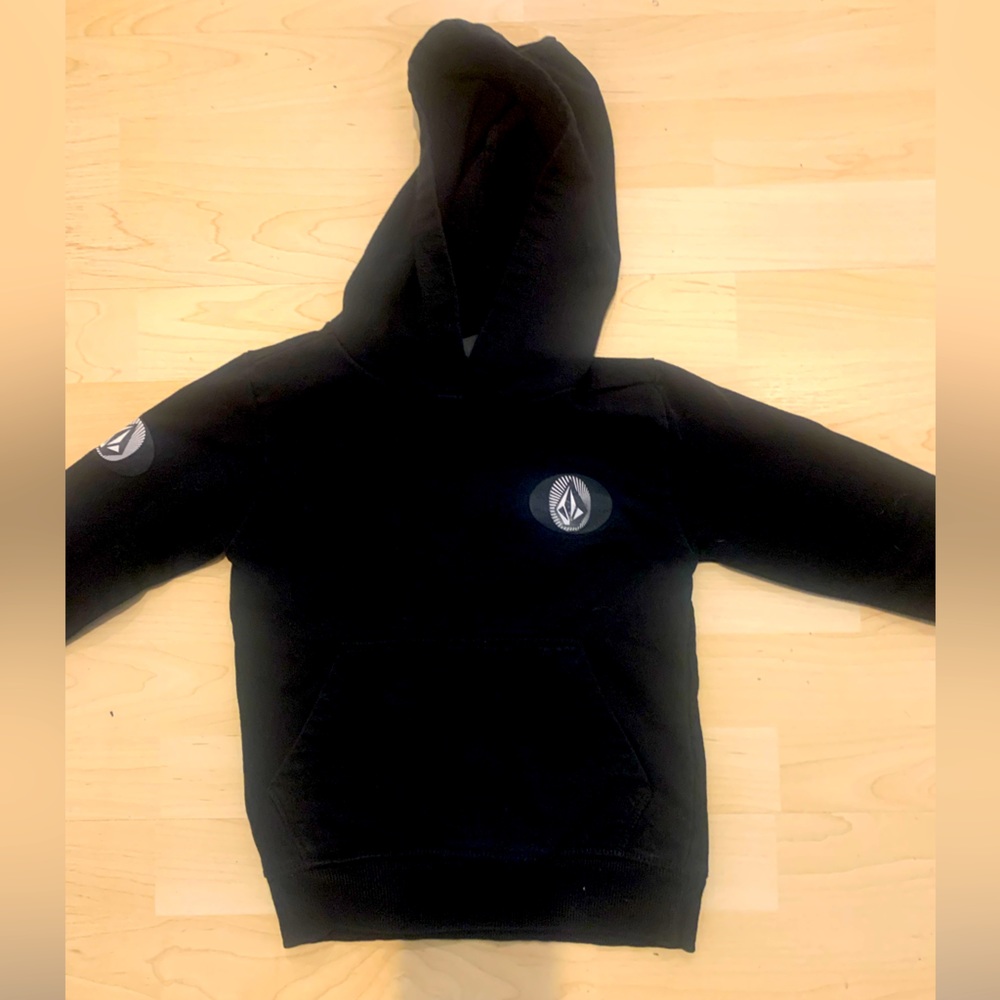 Volcom black hoodie New condition